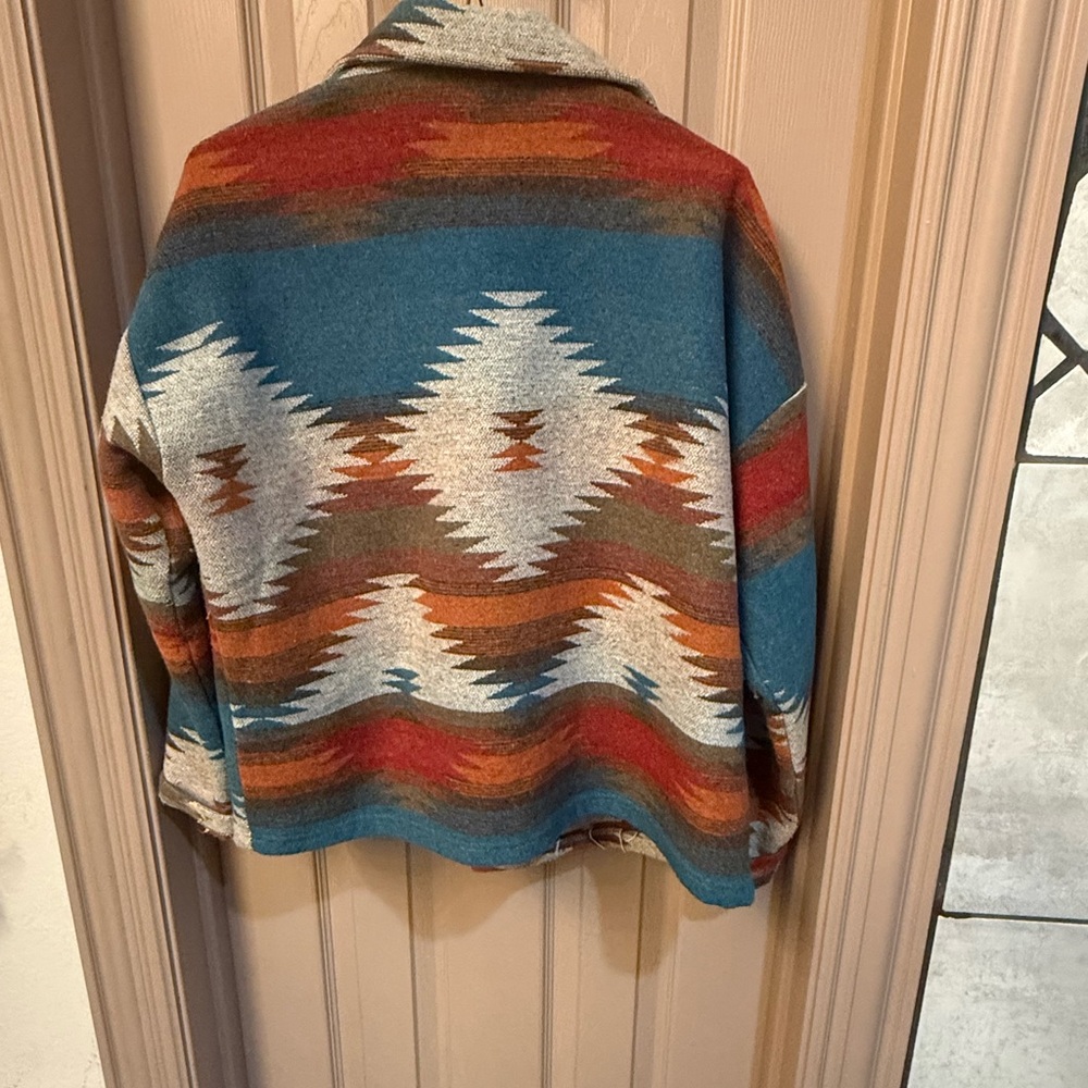 Women's Multicolor Aztec Patterned Jacket - Picture 3 of 5